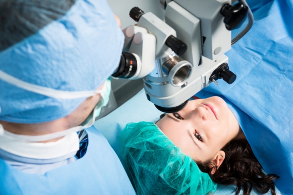 How to Choose a LASIK Surgeon